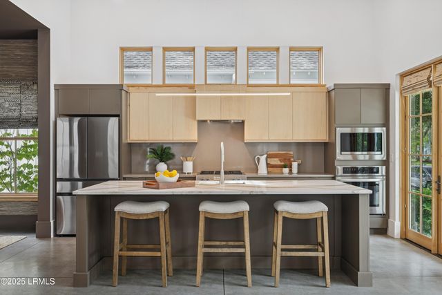 62 Harford, Beaufort, SC 29906