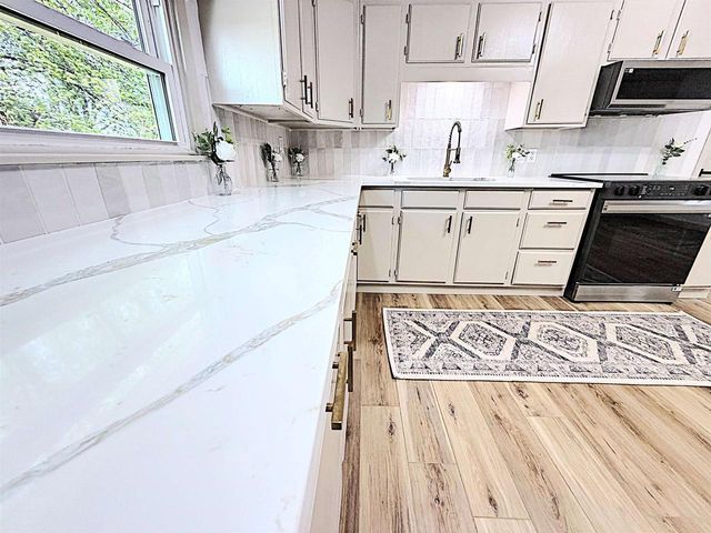 24524 TAUS ROAD, Brillion, WI 54110