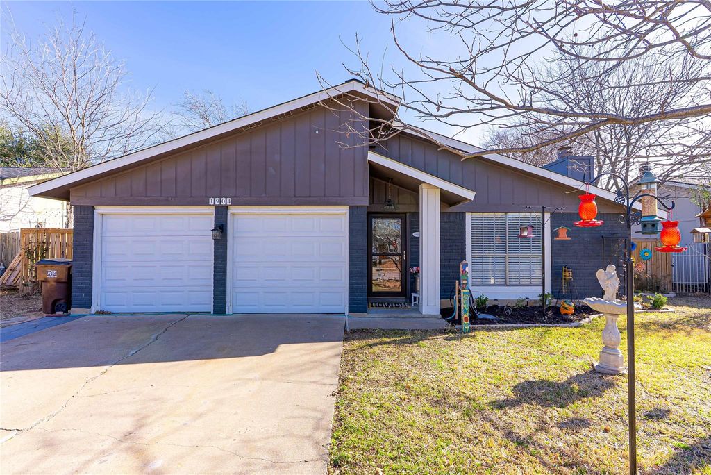 1904 Cameo DR, Round Rock, TX 78664