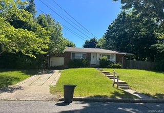 1533 Agate Street, Bay Shore, NY 11706