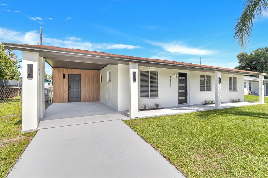 Image 2 of property listing at 1825 AARON AVENUE, Orlando, FL 32811
