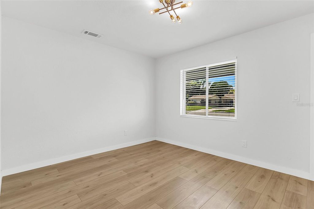 Image 15 of property listing at 1825 AARON AVENUE, Orlando, FL 32811