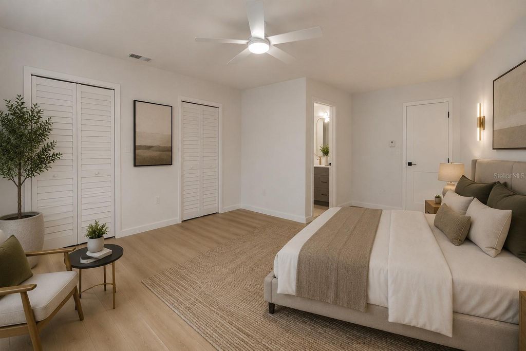 Image 20 of property listing at 1825 AARON AVENUE, Orlando, FL 32811