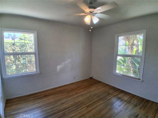 10918 Laurel Canyon, San Fernando, CA 91340