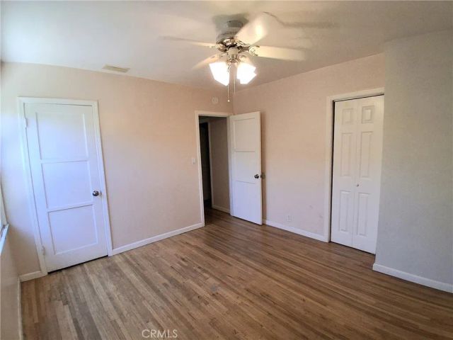 10918 Laurel Canyon, San Fernando, CA 91340