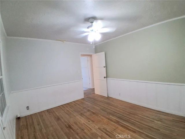 10918 Laurel Canyon, San Fernando, CA 91340