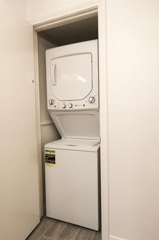 2750 Holly Hall Street 303, Houston, TX 77054