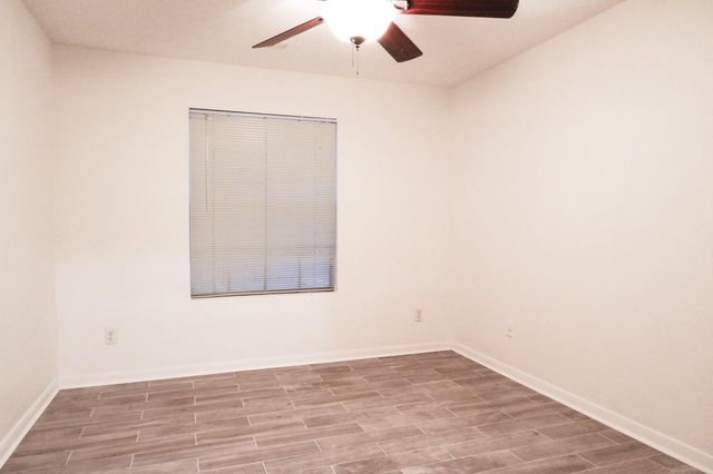 2750 Holly Hall Street 303, Houston, TX 77054