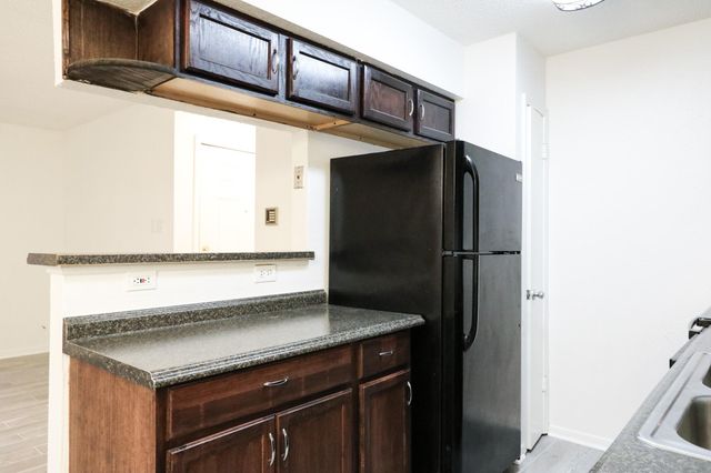 2750 Holly Hall Street 303, Houston, TX 77054