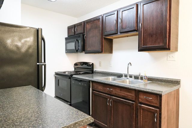 2750 Holly Hall Street 303, Houston, TX 77054