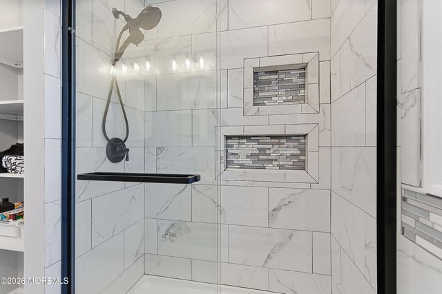 202 Lawrence Drive, Lanoka Harbor, NJ 08734