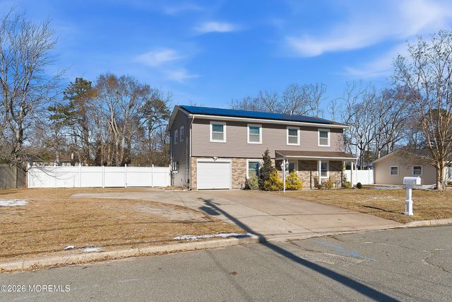 202 Lawrence Drive, Lanoka Harbor, NJ 08734