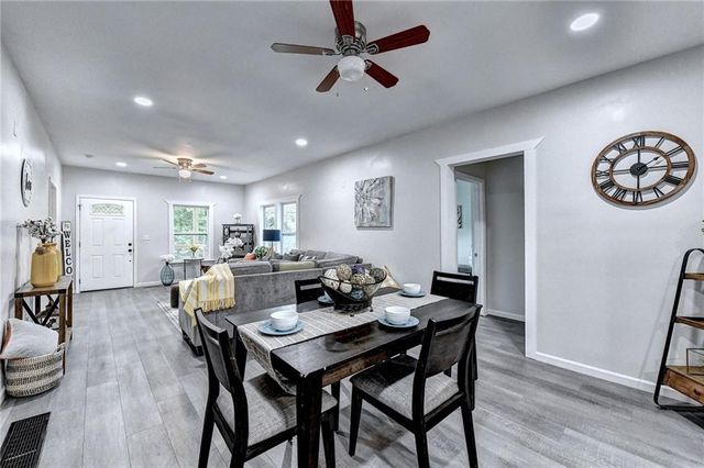 1233 OAKLAND SW Drive, Atlanta, GA 30310