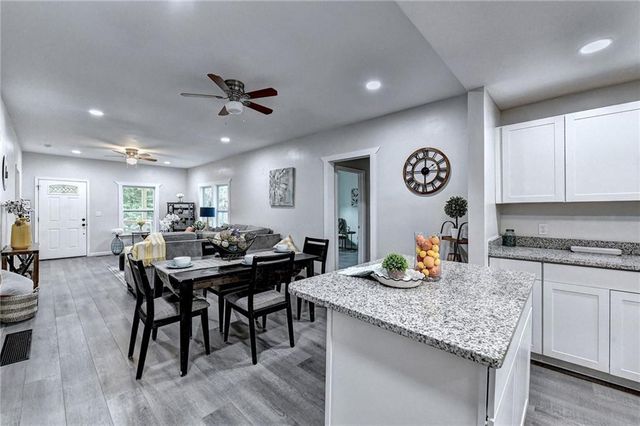 1233 OAKLAND SW Drive, Atlanta, GA 30310