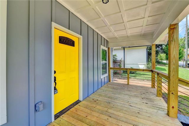 1233 OAKLAND SW Drive, Atlanta, GA 30310