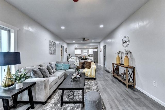 1233 OAKLAND SW Drive, Atlanta, GA 30310