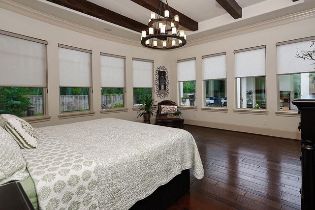 105 Larkhaven Drive, Montgomery, TX 77316