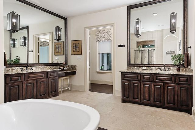 105 Larkhaven Drive, Montgomery, TX 77316