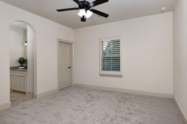 105 Larkhaven Drive, Montgomery, TX 77316