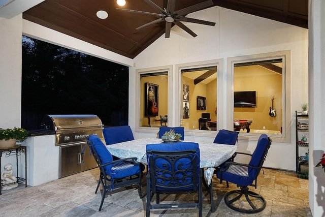 105 Larkhaven Drive, Montgomery, TX 77316