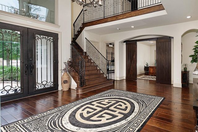 105 Larkhaven Drive, Montgomery, TX 77316