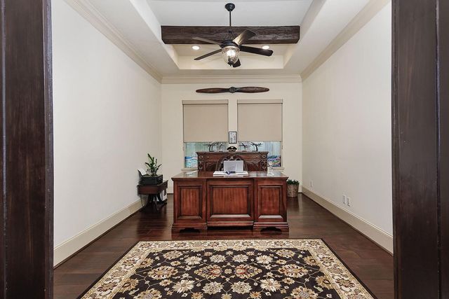 105 Larkhaven Drive, Montgomery, TX 77316
