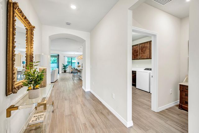 8028 NW 78th Street, Tamarac, FL 33321