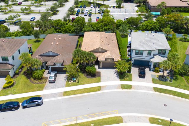 8028 NW 78th Street, Tamarac, FL 33321