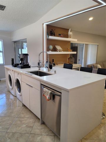 2725 Zorno Way 2725, Delray Beach, FL 33445