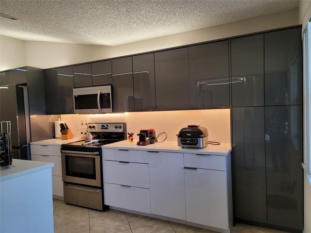 2725 Zorno Way 2725, Delray Beach, FL 33445