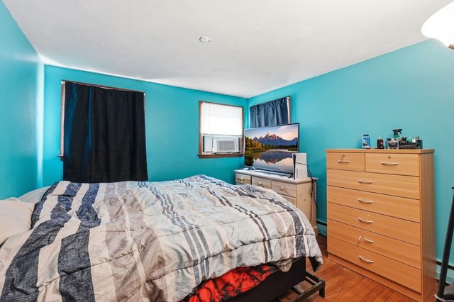 75 Knollwood St, Springfield, MA 01104