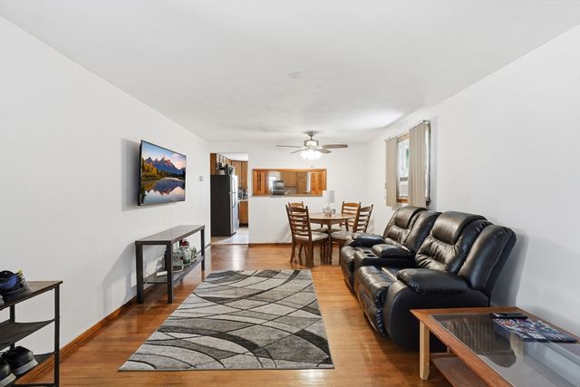 75 Knollwood St, Springfield, MA 01104