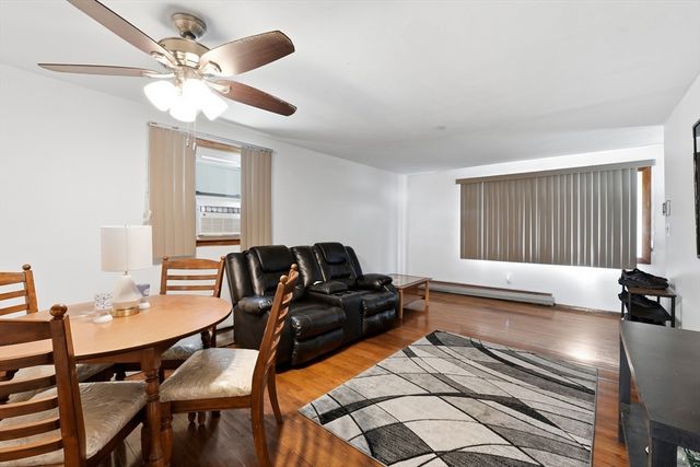 75 Knollwood St, Springfield, MA 01104