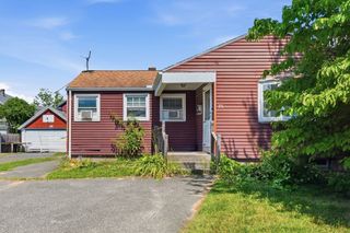 75 Knollwood St, Springfield, MA 01104