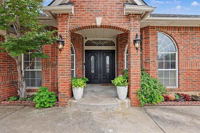 1700 Schooner Drive, Norman, OK 73072