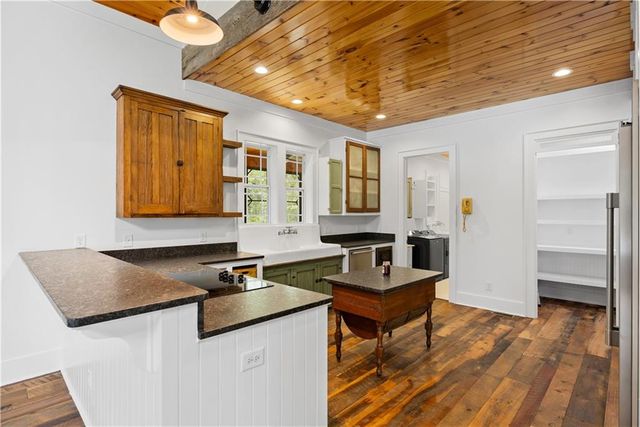 1577 Livingston Road SW, Rome, GA 30161