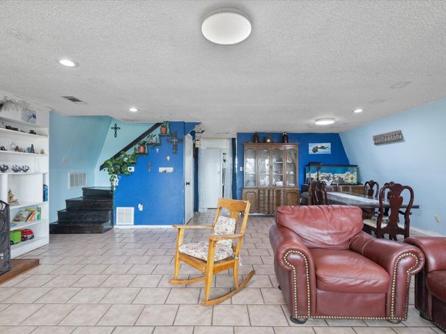 265 County Road 4374, Decatur, TX 76234