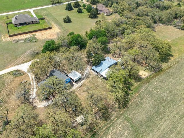 265 County Road 4374, Decatur, TX 76234