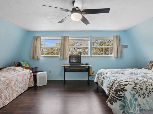 265 County Road 4374, Decatur, TX 76234