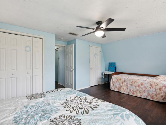 265 County Road 4374, Decatur, TX 76234