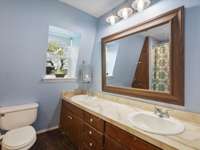 265 County Road 4374, Decatur, TX 76234