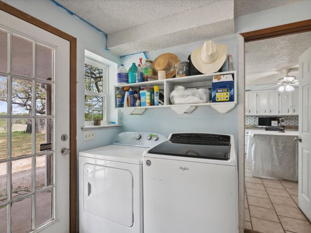 265 County Road 4374, Decatur, TX 76234