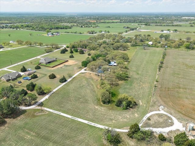 265 County Road 4374, Decatur, TX 76234