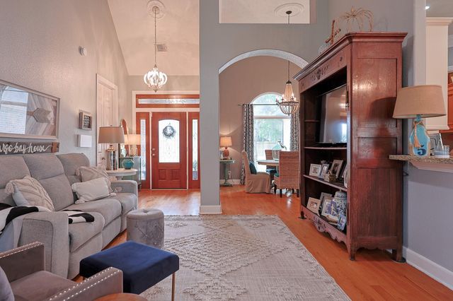 4704 Donald Street, Seabrook, TX 77586