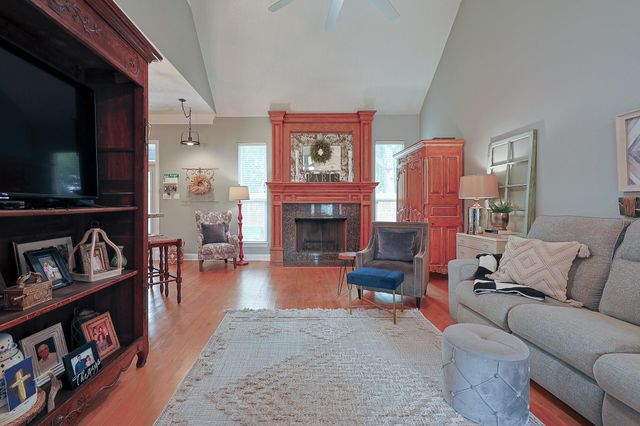 4704 Donald Street, Seabrook, TX 77586