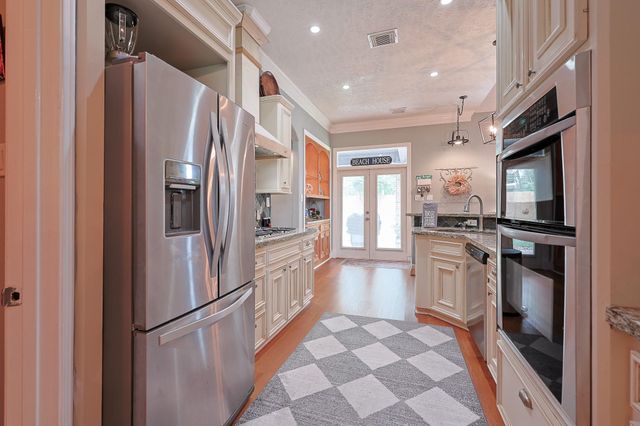 4704 Donald Street, Seabrook, TX 77586