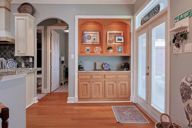 4704 Donald Street, Seabrook, TX 77586