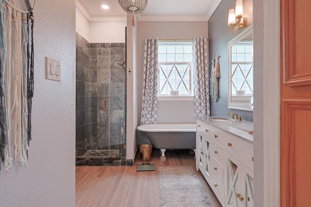 4704 Donald Street, Seabrook, TX 77586