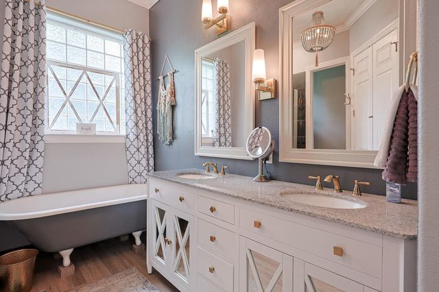 4704 Donald Street, Seabrook, TX 77586