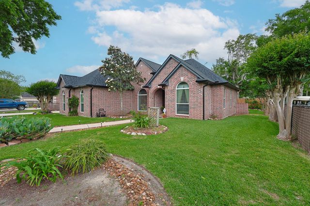 4704 Donald Street, Seabrook, TX 77586